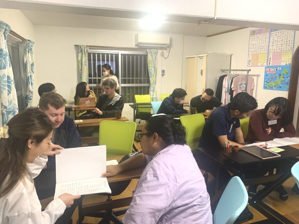 Blue House Okinawa Japanese /English School - Language Exchange in 6